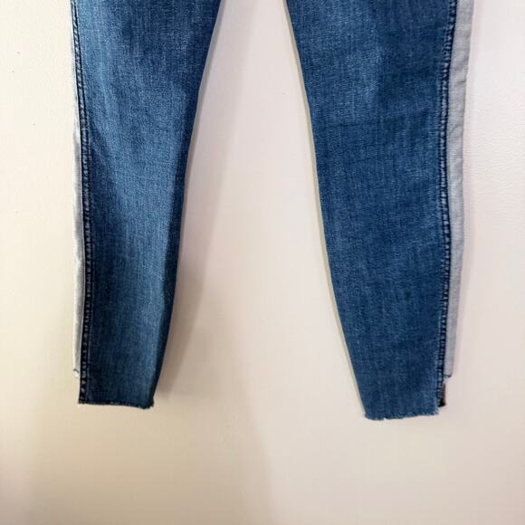 7 For All Mankind Two Toned Side Striped Skinny Leg Jeans Mid Rise Raw Hem Sz 24 - Picture 6 of 14